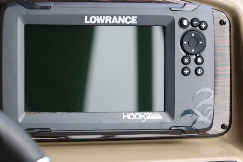 Slide: The Image of Lowrance Hook Reveal fish finder on 2025 Sylvan Mirage X3 CLZ DH boat dashboard. - 37