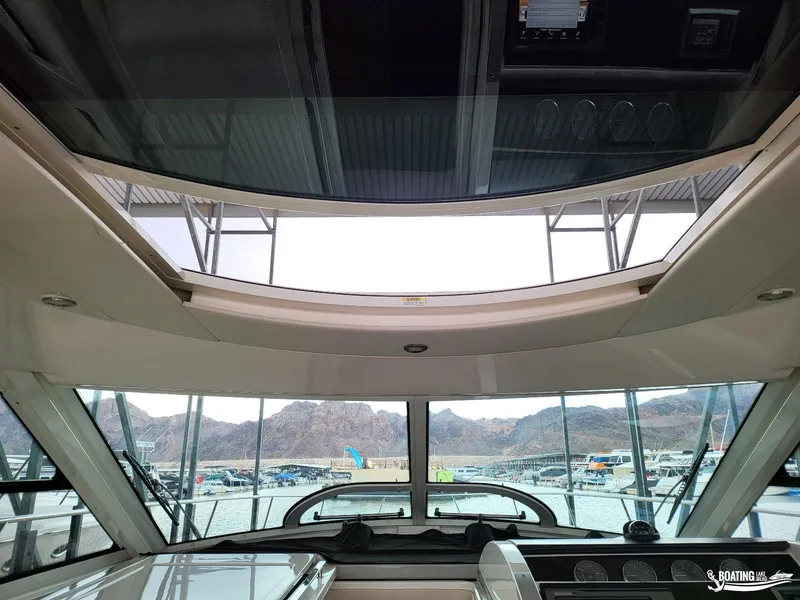 Slide: The Image of Sea Ray 450 Sundancer ZEUS 2012 - 20