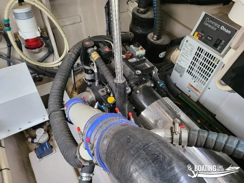 Slide: The Image of Sea Ray 450 Sundancer ZEUS 2012 - 41