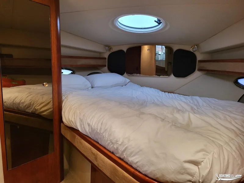 Slide: The Image of Cruisers 3470 Express 2003 - 20