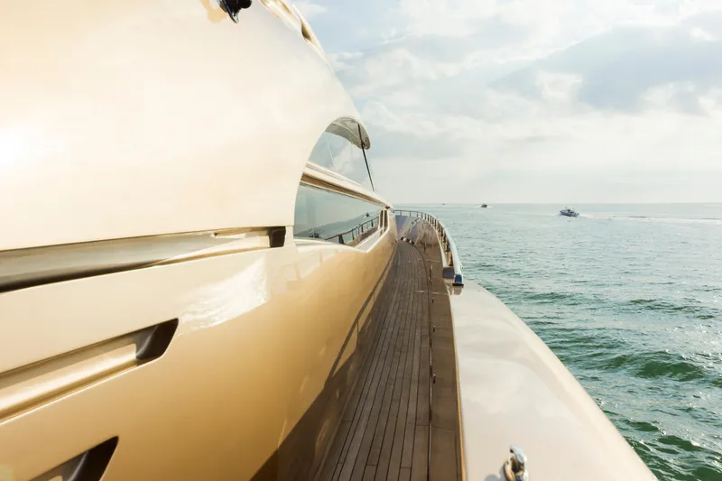 Slide: The Image of Luxurious AB 118 yacht cruising on the ocean, 2010 model, side view. - 38