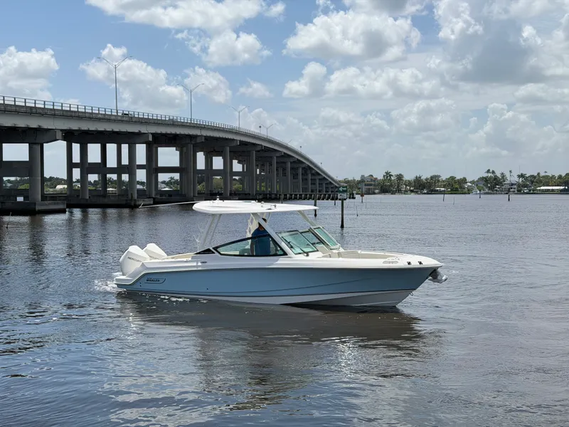 The Image of Boston Whaler 280 Vantage 2027 - 0