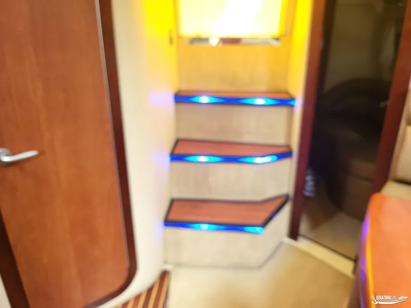 Slide: The Image of Monterey 350 Sport Yacht 2008 - 30