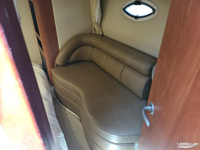 Slide: The Image of Monterey 350 Sport Yacht 2008 - 33