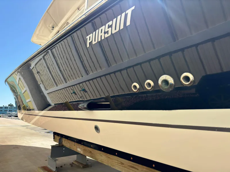 Slide: The Image of Pursuit S 408 Sport 2017 - 13