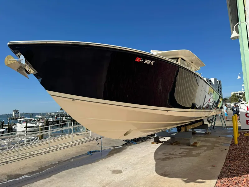 Slide: The Image of Pursuit S 408 Sport 2017 - 2