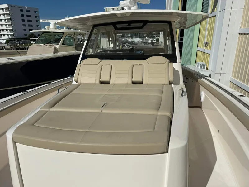 Slide: The Image of Pursuit S 408 Sport 2017 - 26