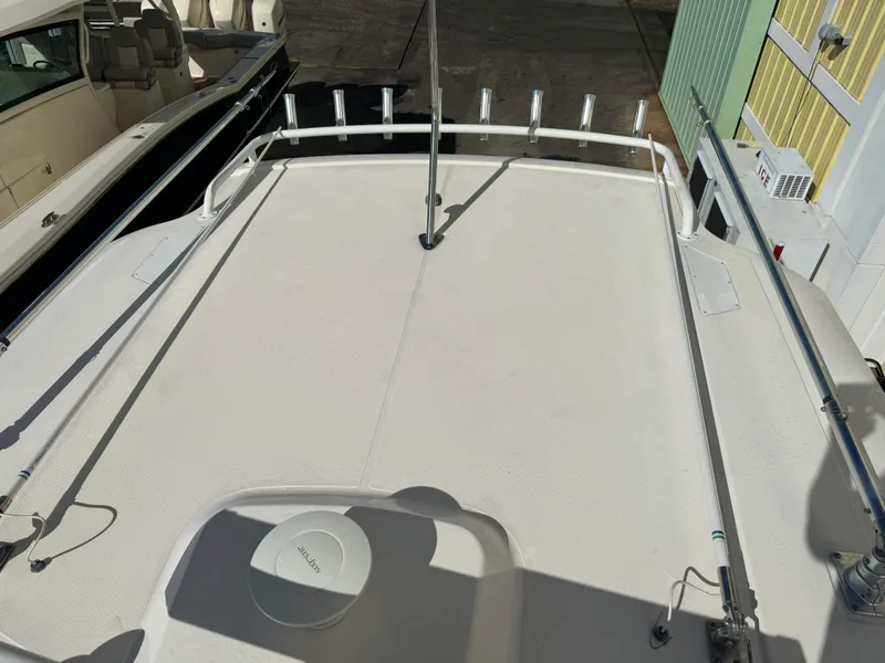 Slide: The Image of Pursuit S 408 Sport 2017 - 30