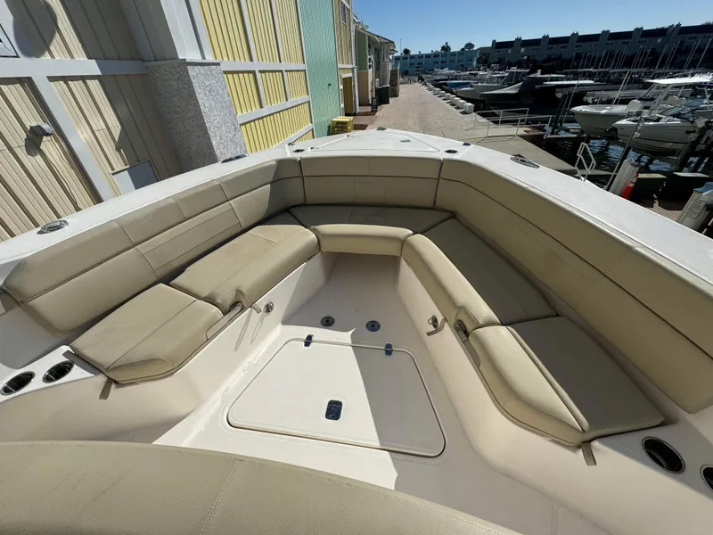 Slide: The Image of Pursuit S 408 Sport 2017 - 31