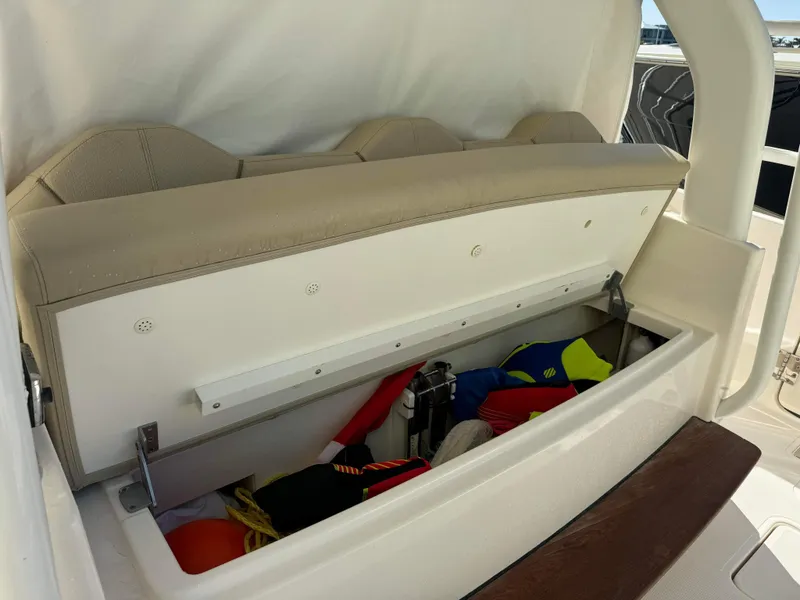 Slide: The Image of Pursuit S 408 Sport 2017 - 44