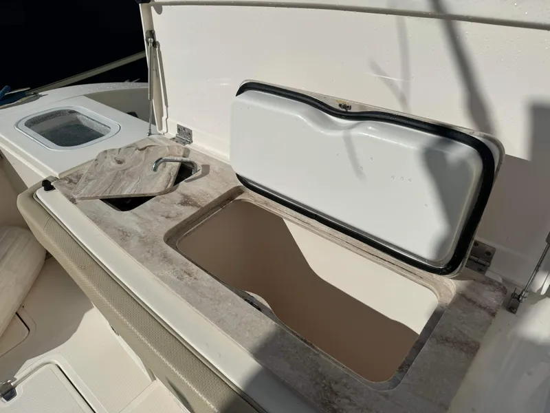 Slide: The Image of Pursuit S 408 Sport 2017 - 45