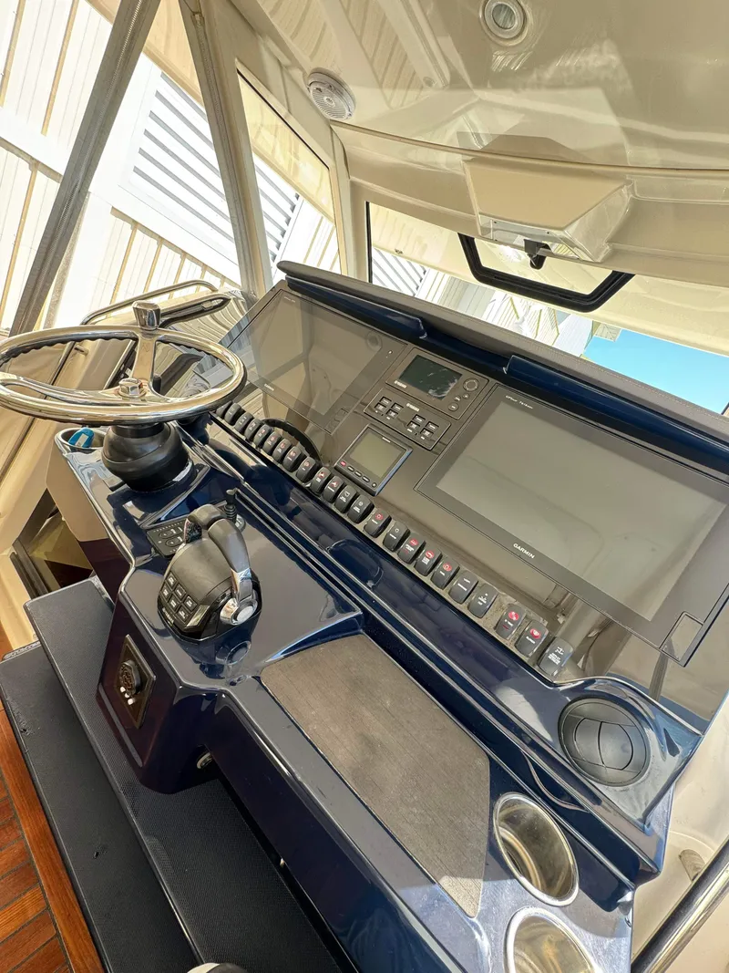 Slide: The Image of Pursuit S 408 Sport 2017 - 59