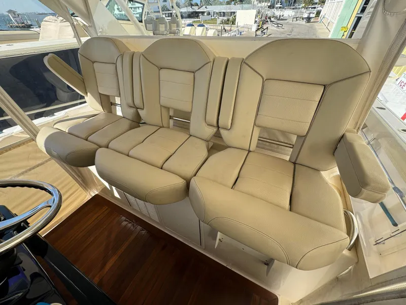 Slide: The Image of Pursuit S 408 Sport 2017 - 61