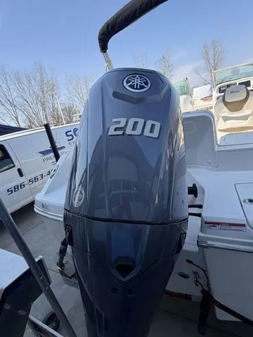 Slide: The Image of Robalo R207 Dual Console 2023 - 7