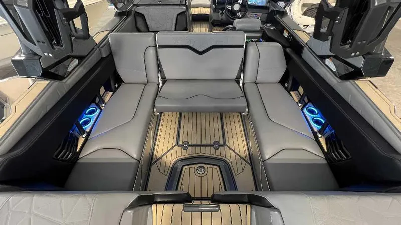 Slide: The Image of Nautique Super Air Nautique G23 Paragon 2020 - 13