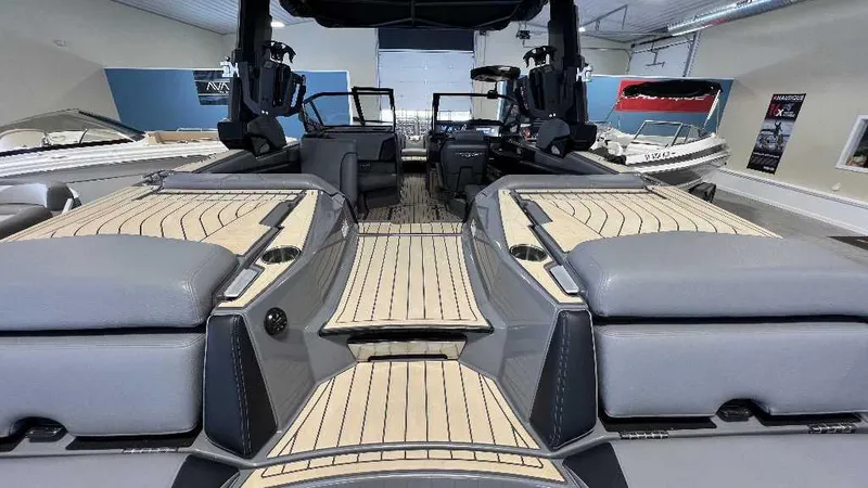 Slide: The Image of Nautique Super Air Nautique G23 Paragon 2020 - 3