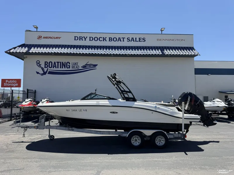 The Image of Sea Ray SPX210 OUTBOARD 2018 - 0