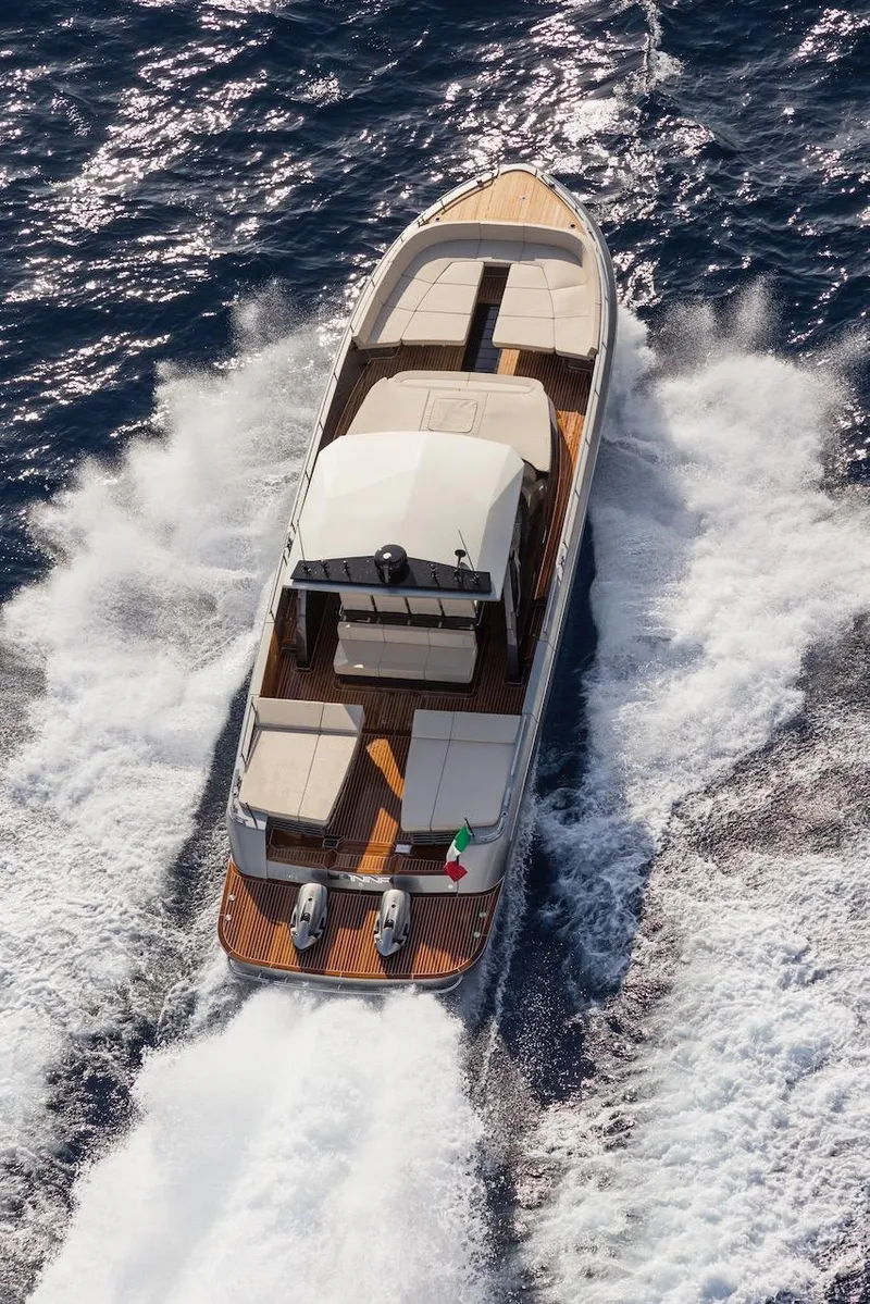 Slide: The Image of CNM Continental 54T 2019 - 20