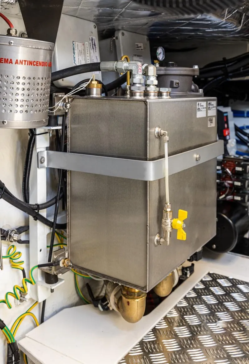 Slide: The Image of CNM Continental 54T 2019 - 66