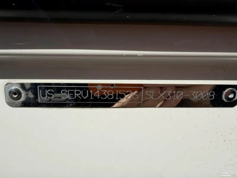 Slide: The Image of Sea Ray 310 SLX 2026 - 24