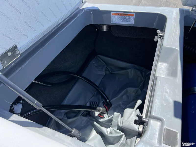Slide: The Image of MasterCraft NXT24  2022 - 23