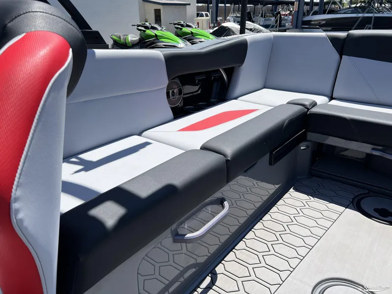Slide: The Image of MasterCraft NXT24  2022 - 11