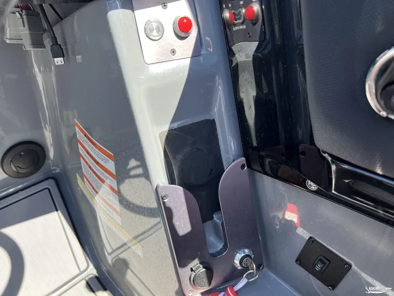 Slide: The Image of MasterCraft NXT24  2022 - 21