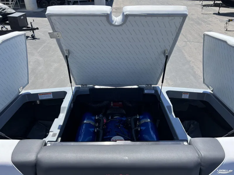 Slide: The Image of MasterCraft NXT24  2022 - 22