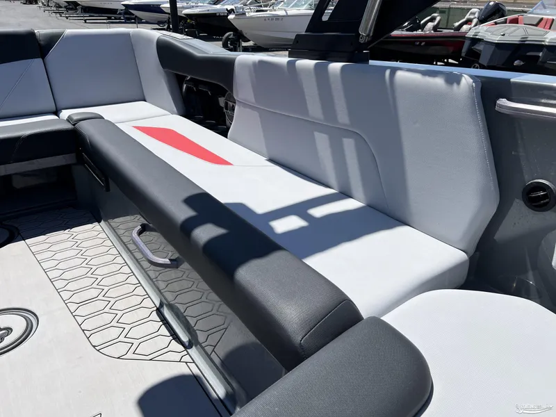 Slide: The Image of MasterCraft NXT24  2022 - 13