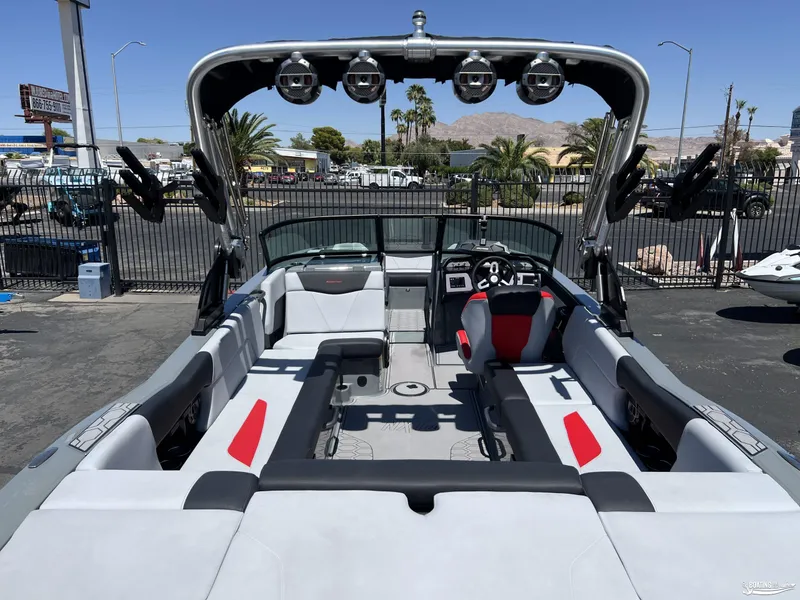 Slide: The Image of MasterCraft NXT24  2022 - 8