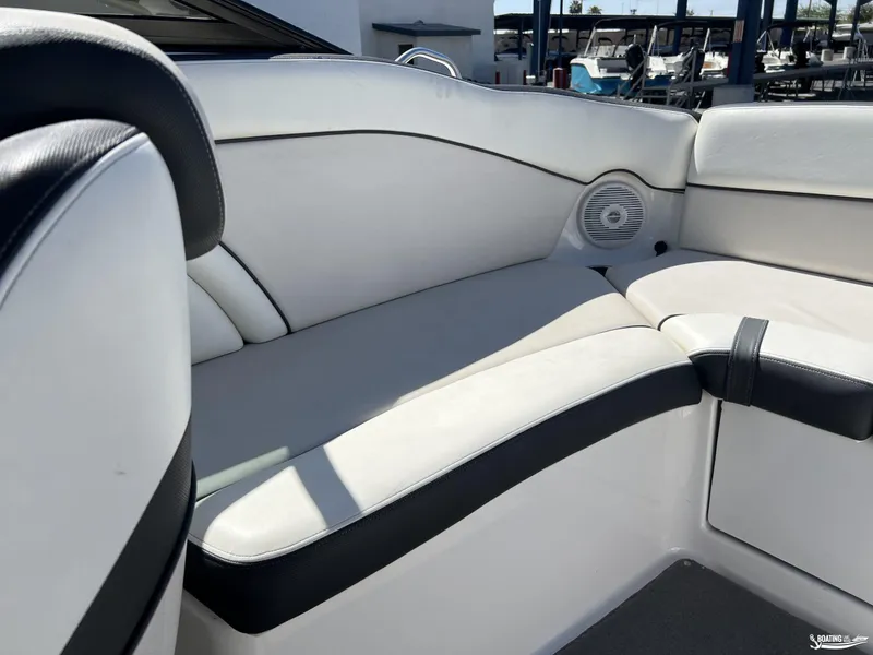 Slide: The Image of Yamaha AR240 2014 - 7