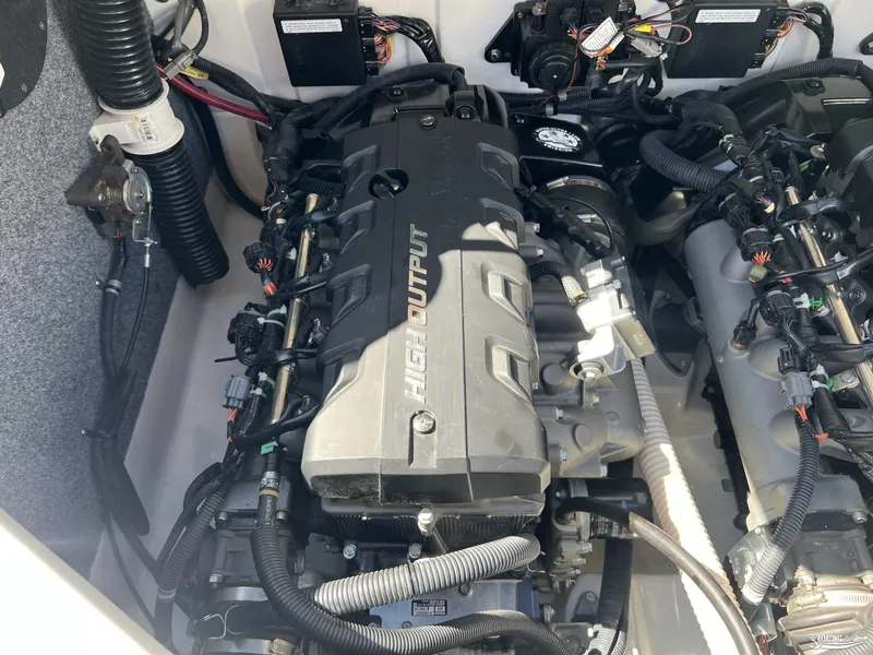 Slide: The Image of Yamaha AR240 2014 - 22