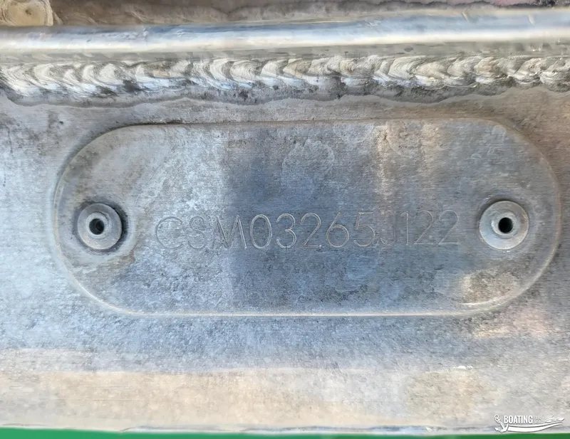 Slide: The Image of Crest 240 Classic LX 2022 - 19