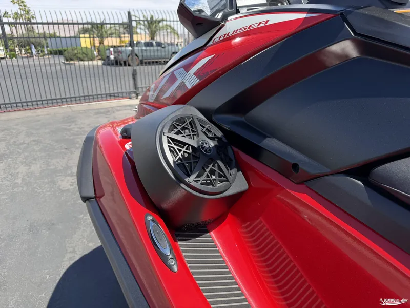 Slide: The Image of Yamaha VX CRUISER W/AUDIO 2026 - 4