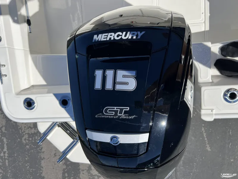 Slide: The Image of Boston Whaler 170 Montauk 2027 - 12