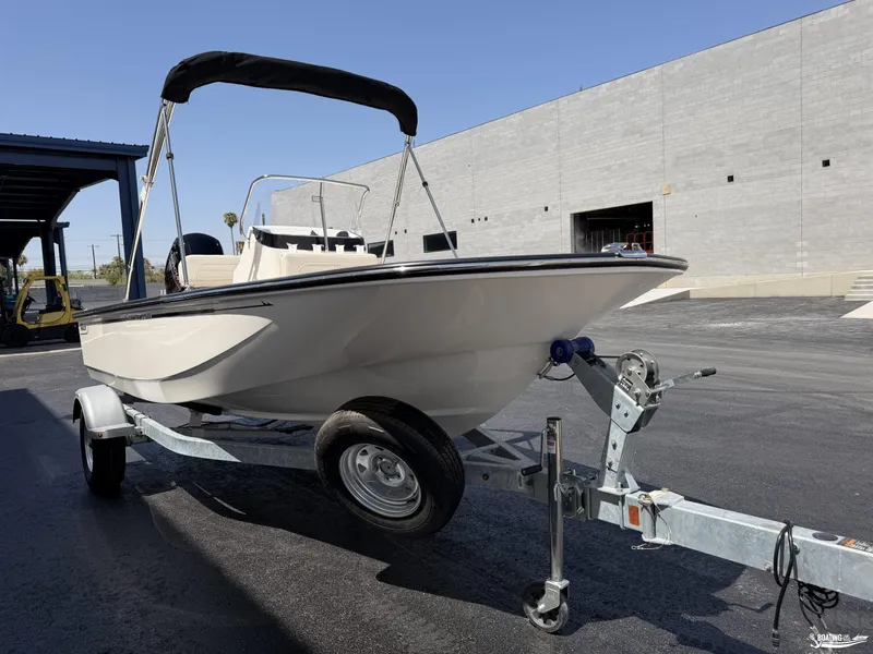 Slide: The Image of Boston Whaler 170 Montauk 2027 - 12