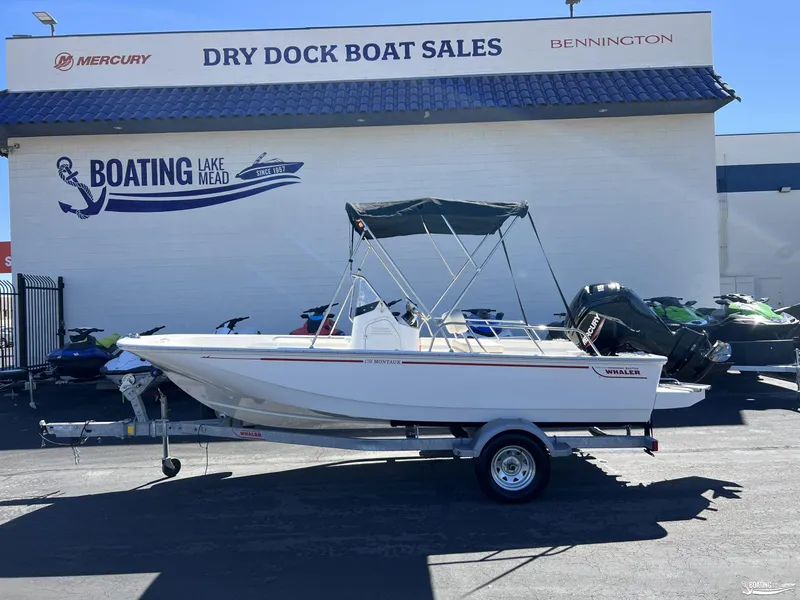 The Image of Boston Whaler 170 Montauk 2027 - 0
