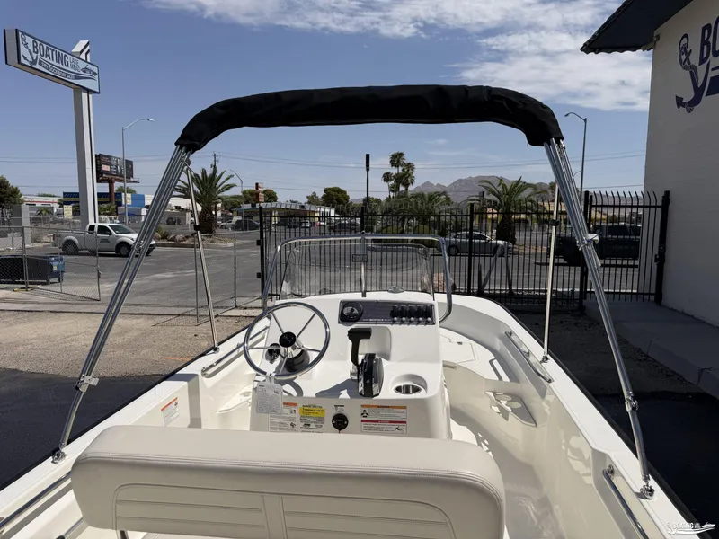 Slide: The Image of Boston Whaler 170 Montauk 2027 - 4