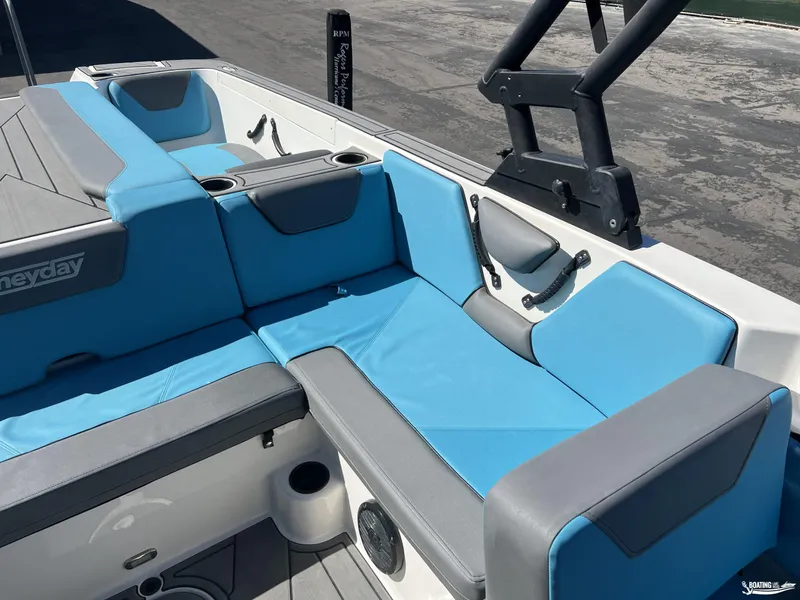 Slide: The Image of Heyday Wake Boats WT Surf 2021 - 10