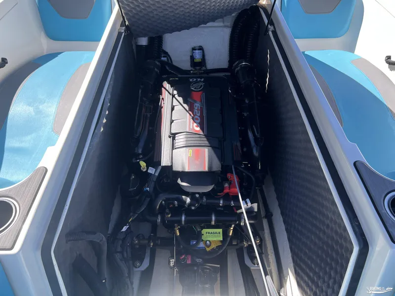 Slide: The Image of Heyday Wake Boats WT Surf 2021 - 19