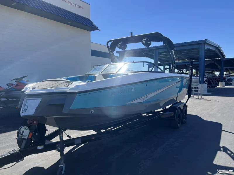 Slide: The Image of Heyday Wake Boats WT Surf 2021 - 2