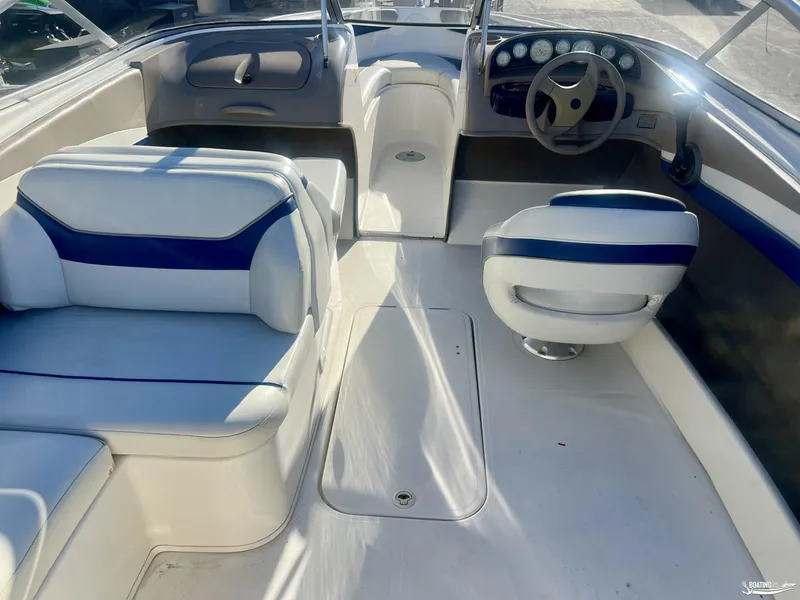 Slide: The Image of Bayliner 225 BR 2004 - 4