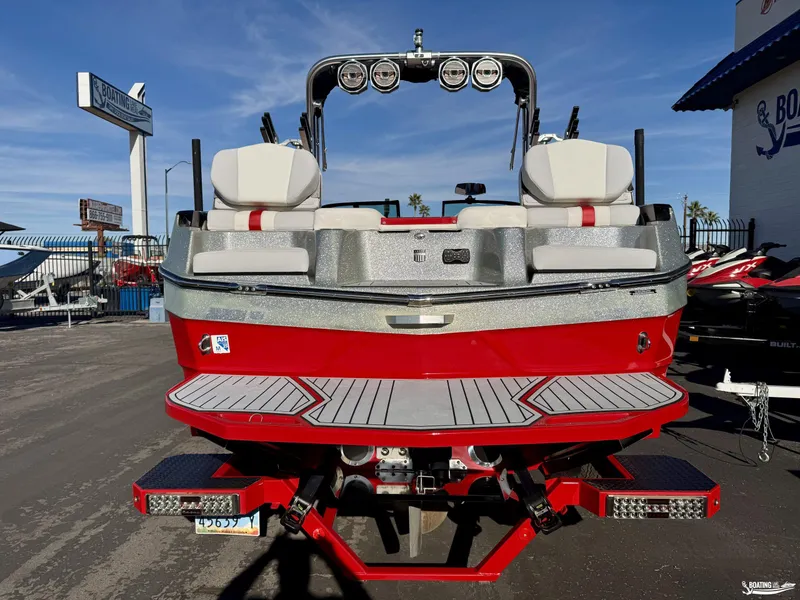 Slide: The Image of MasterCraft XT24 2021 - 4