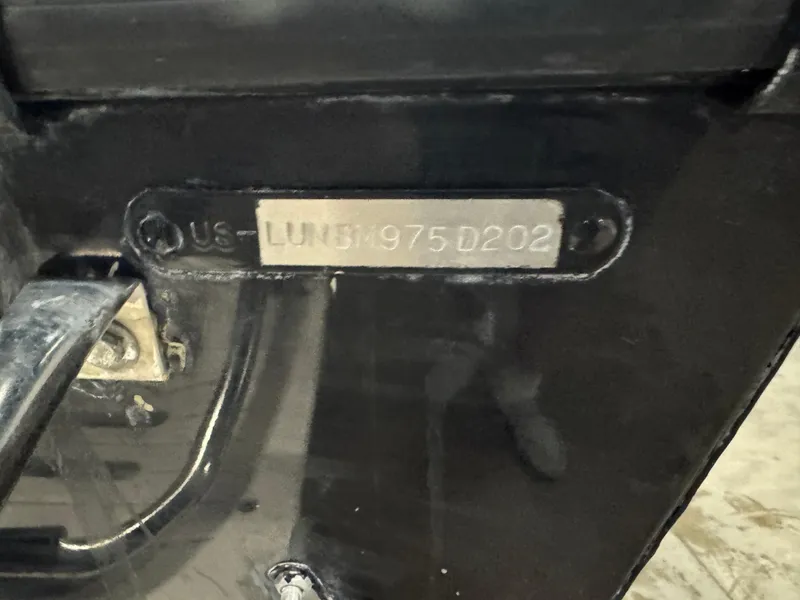 Slide: The Image of Hull identification number on a 2002 Lund 1775 Pro-V SE boat. - 6