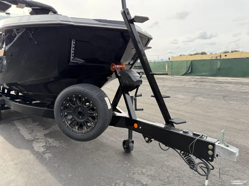 Slide: The Image of MasterCraft X24 2026 - 20