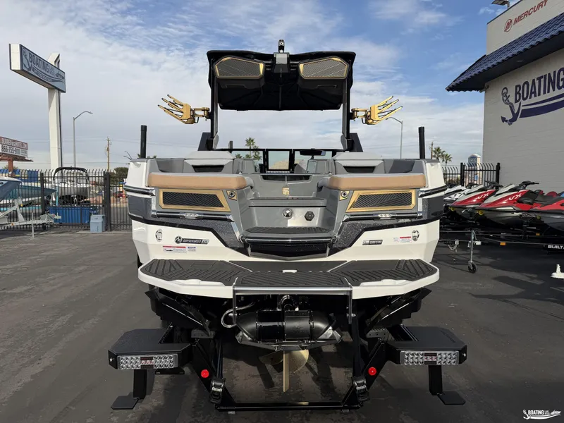 Slide: The Image of MasterCraft XStar 25 2026 - 3