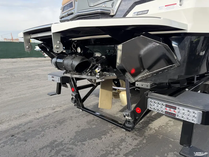 Slide: The Image of MasterCraft XStar 25 2026 - 16
