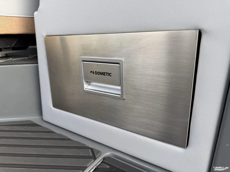 Slide: The Image of MasterCraft XStar 25 2026 - 11