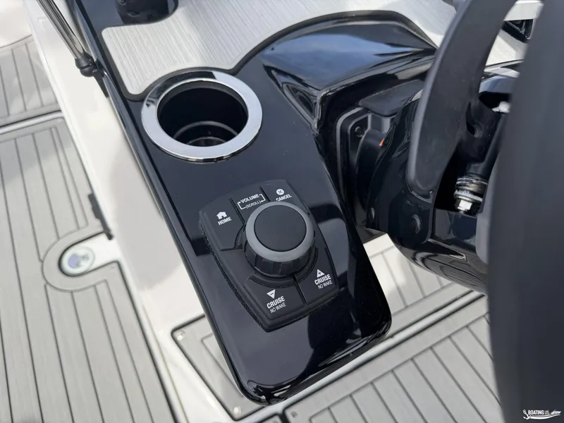 Slide: The Image of Yamaha 222SD 2026 - 9