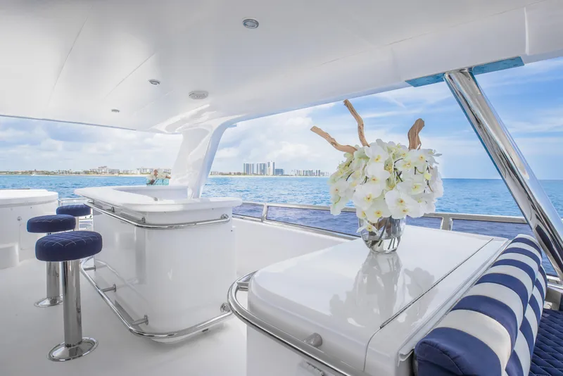 Slide: The Image of Luxurious interior of 2005 Horizon 94 Motoryacht with ocean view and elegant decor. - 8